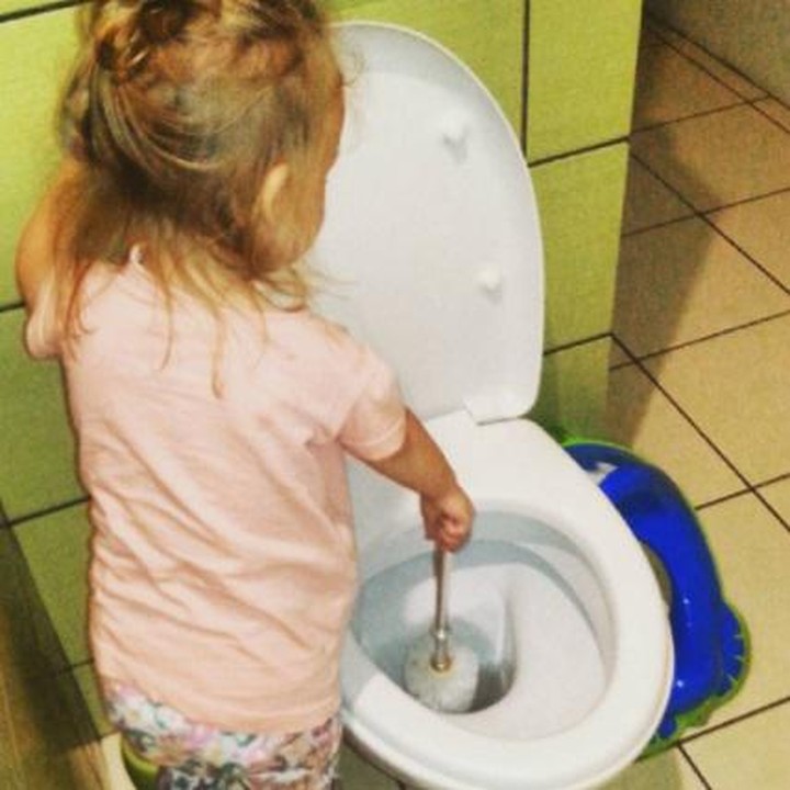 <p>Apapun kegiatan montessorinya, tetap dukung anak namun jangan paksa anak ya. Biarkan mereka belajar dan 'menjelajah' dengan cara mereka sendiri. (Instagram: @goldcr3st)    </p>