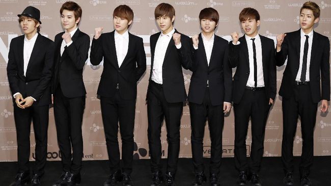 Rapper boyband Infinite, Dongwoo mengaku tertarik dengan Bitcoin. Keuntungan berlipat dalam sekejap menjadi salah satu faktor yang membuatnya ingin mencoba.