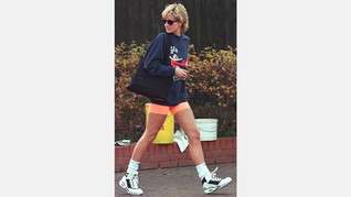 Jumper 'Virgin Atlantic' Lady Diana Dilelang Rp750 Juta