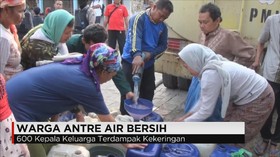 Kekeringan, Warga Desa Kunjoro Wesi Berebut Air Bersih