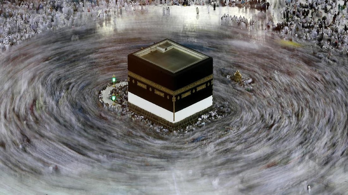 FOTO: Khusyuk Ibadah Haji di Tanah Suci