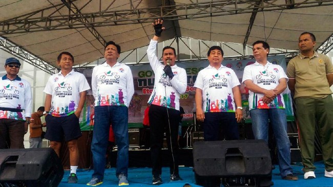 Acara Gowes Pesona Nusantara (GPN) di Gresik berlangsung meriah seiring dengan kehadiran 15 ribu masyarakat di acara tersebut.