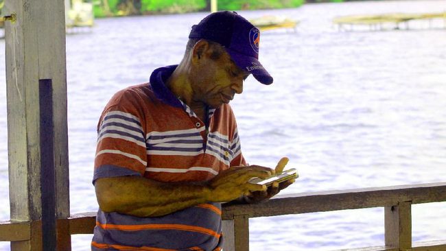 Pemerintah Persilakan Swasta Bangun Jaringan Internet Tingginya minat masyarakat untuk mengakses internet, pemerintah terbuka kepada swasta yang ingin bangun infrastruktur internet.