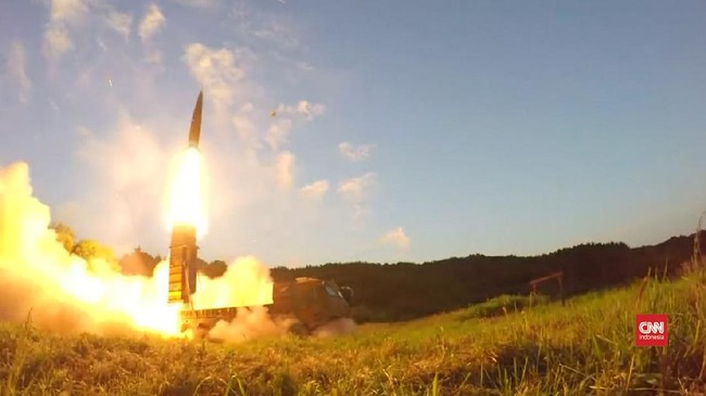 Langkah AS untuk menarik diri dari perjanjian nuklir, disebut Rusia akan membuat negara itu menyeimbangkan langkah jika Washington kembangkan rudal baru.