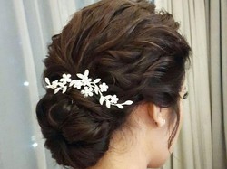 7 Inspirasi Gaya Rambut Pengantin ala Artis yang Simple dan Elegan