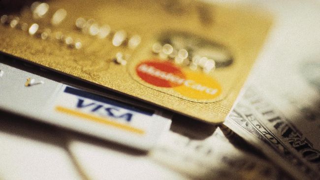 Hudson's Bay, perusahaan induk ritel fesyen Saks mengungkapkan bahwa toko itu mengalami masalah kebocoran data pembayaran lewat kartu kredit dan debit pelanggan