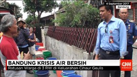 Warga Bandung Sulit Mendapat Air Bersih