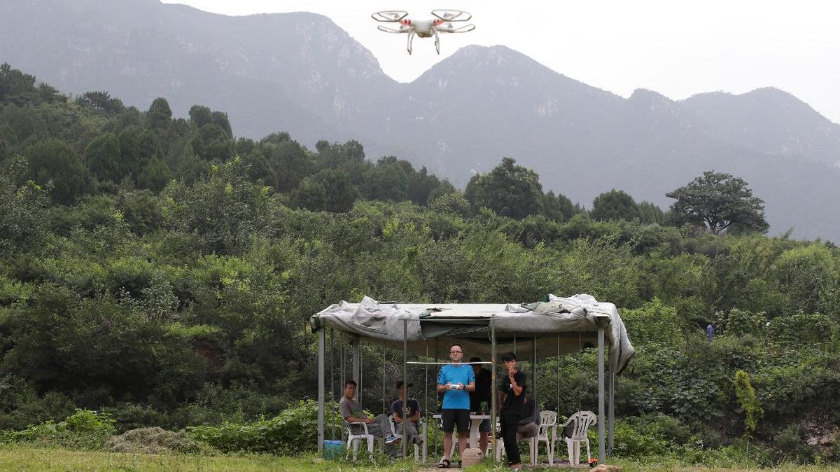 FOTO: Sekolah Khusus Pilot Drone Demi Sebuah Lisensi