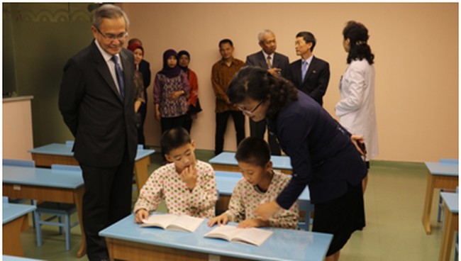 Tiga hari setelah Iduladha, Kedutaan Besar Republik Indonesia di Korea Utara membagikan daging kurban ke Rumah Sakit Anak (RSA) Okryu pada Senin (5/9).