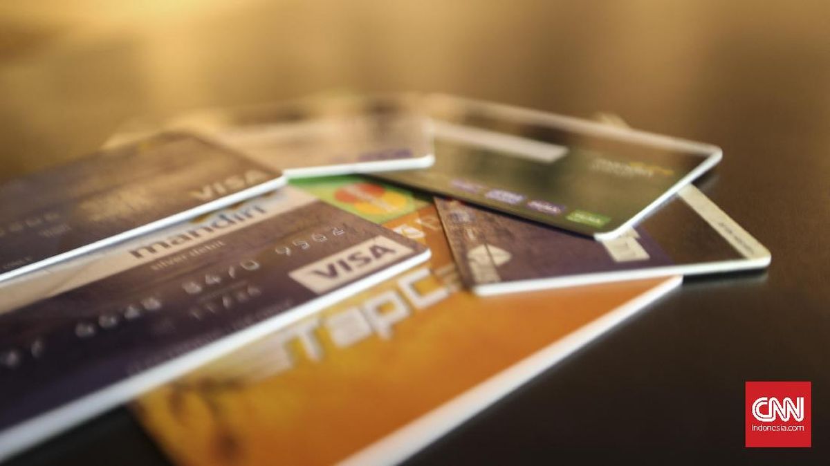 Tips Bijak Pakai Kartu Kredit Agar Tak Terjebak Gaya Hidup Konsumtif