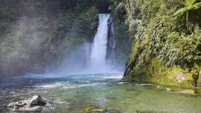Jika ada waktu dan dana, kunjungi New Zealand Great Walks pada tahun ini, karena tahun depan tarif masuknya mengalami kenaikan harga.