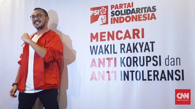 Giring Ganesha tak lagi berstatus pelaksana tugas Ketum PSI. Eks vokalis Nidji ini telah resmi didapuk sebagai Ketua Umum PSI definitif periode 2019-2024.
