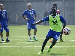 Hengkang, Ezechiel NDouassel Tak Bisa Tampil Lawan Persib Bandung