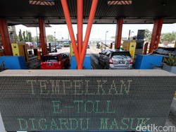 Bayar Tol Tanpa Setop Diuji Coba Akhir Tahun Ini