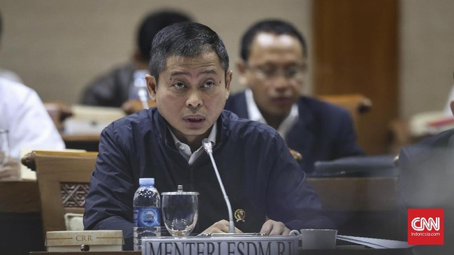 Kementerian ESDM mengatakan telah melimpahkan urusan divestasi PT Freeport Indonesia kepada Kementerian Badan Usaha Milik Negara.
