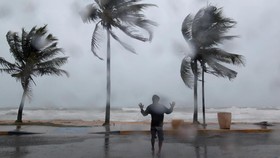 Diterjang Badai Irma, Pulau di Karibia Hancur Bak Puing