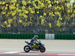 Rossi Sudah Pensiun, Magnetnya di MotoGP Belum Hilang