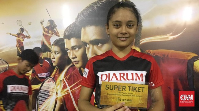 Kesuksesan Nova Widianto di arena bulu tangkis menginspirasi keponakannya, Bernadine Anindya Wardana, berkarier di dunia tepok bulu.