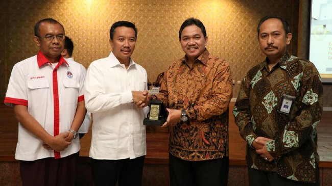 Diharapkan Menpora Imam Nahrawi setiap program yang dicanangkan dapat berjalan sukses dan dibarengi pertanggungjawaban yang baik sesuai aturan yang berlaku.