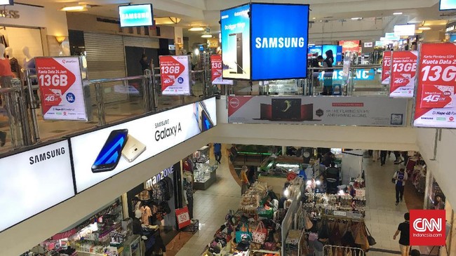 Asosiasi Pengusaha Indonesia (Apindo) memperkirakan pertumbuhan ekonomi tahun 2018 di kisaran 5,05 persen, seiring masih wait and see-nya pelaku usaha.