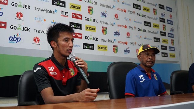 Mitra Kukar resmi merekrut striker asal Spanyol, Fernando Rodriguez Ortega. Pemain berusia 30 tahun itu pernah bermain untuk klub La Liga, Sevilla.