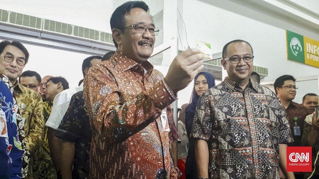 Senada dengan Presiden Jokowi, Gubernur DKI Jakarta Djarot Syaiful Hidayat berharap TNI tetap netral, dan mengedepankan kepentingan bangsa.