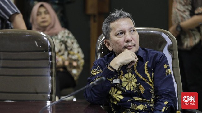 Mantan Anggota Ombudsman mengingatkan KPK soal sanksi administrasi, sosial, hingga moral apabila mengabaikan saran hingga rekomendasi lembaga itu terkait TWK.