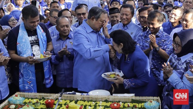 Susilo Bambang Yudhoyono merayakan usianya yang genap 68 tahun dan bertepatan dengan HUT Partai Demokrat, Sabtu (9/9).