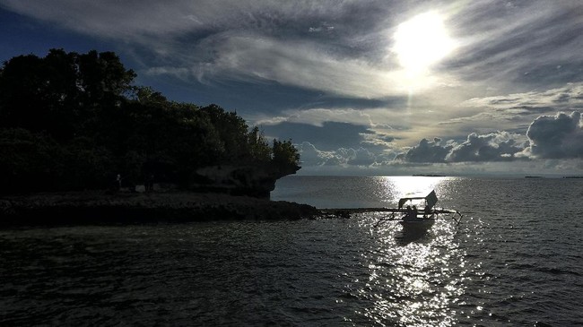 FOTO: Morotai, Mutiara di Bibir Pasifik