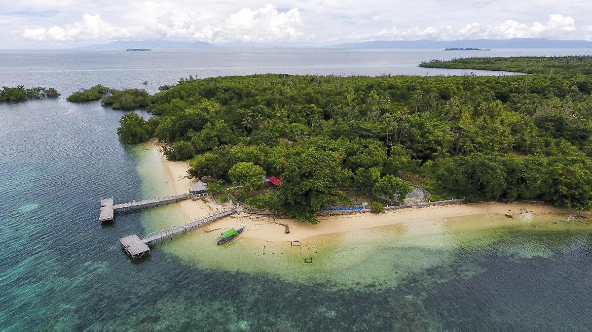 FOTO: Morotai, Mutiara di Bibir Pasifik