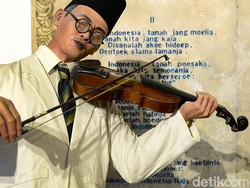 Lagu Indonesia Raya dan Sejarah Sang Pahlawan WR Supratman