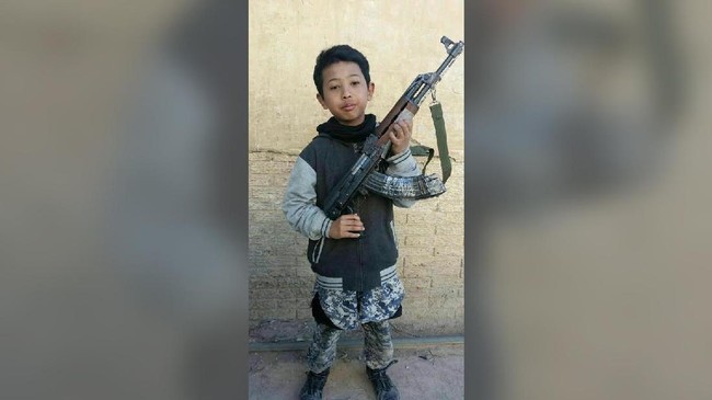 Bocah asal Indonesia, Hatf Saiful Rasul dilaporkan tewas usai menjadi petarung ISIS di Suriah.