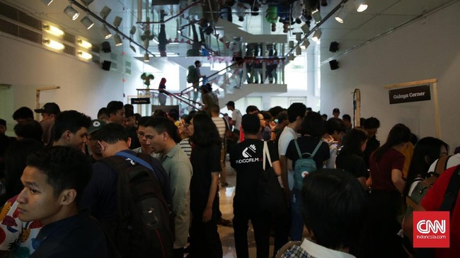 FOTO: Eksistensi Kekinian Kamera Lampau