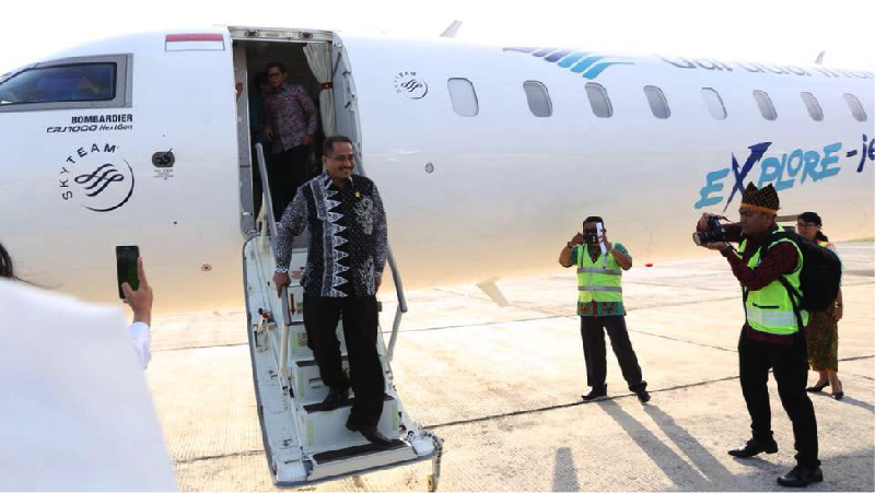 Garuda Indonesia mulai mendarat di Bandara Blimbingsari Banyuwangi, dari Soekarno Hatta Tangerang pada Jumat (8/9/2017).