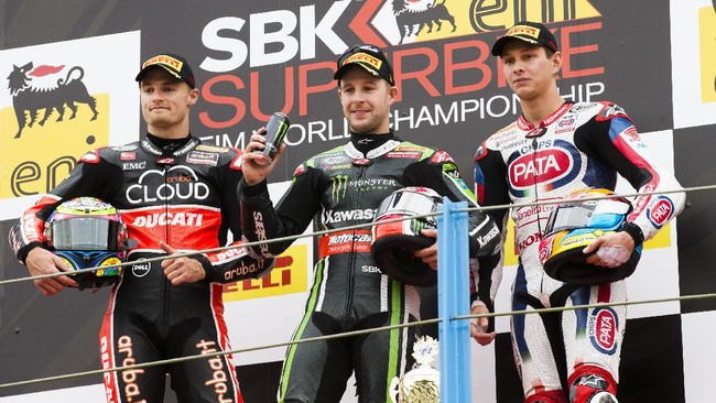 Michael van der Mark yang pernah disebut-sebut akan menggantikan Valentino Rossi di GP Aragon ternyata memiliki garis keturunan asal Indonesia.