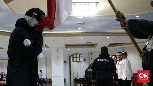 Menpora RI, Imam Narawi, melepas keberangkatan para kontingen Indonesia untuk berlaga di AIMAG 2017 untuk pemanasan sebelum Asian Games 2018.