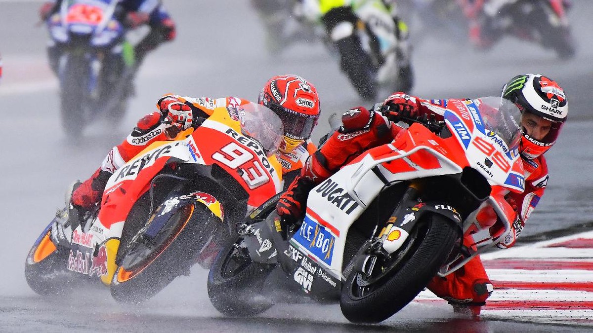 FOTO: Momen Jorge Lorenzo Terpelanting di Misano