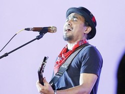 Glenn Fredly Sembunyikan Rasa Sakit dari Keluarga