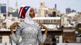 FOTO: Halima Aden, Mantan Pengungsi Jadi Model Hijab Dunia