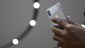 Apple Disebut Pakai Nama 'Pro' untuk iPhone Terbaru