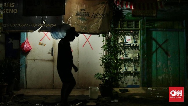 FOTO: Aktivitas Warga RW 16 Bidaracina Jelang Penggusuran
