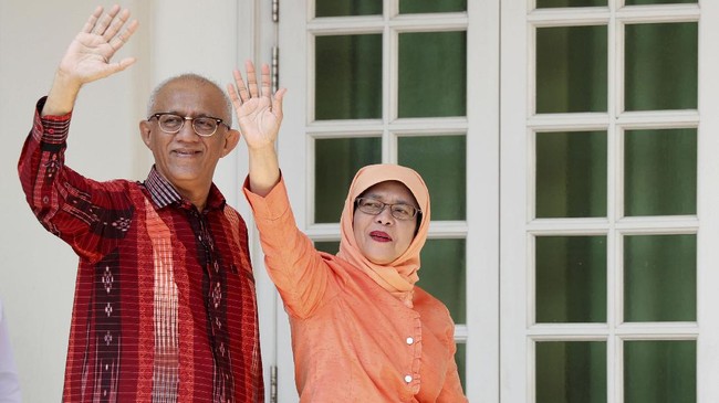 FOTO: Jalan Panjang Halimah Yacob Menuju Kursi Presiden