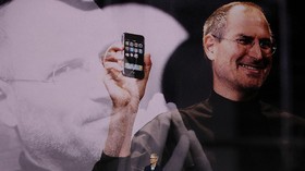 Surat Lamaran Kerja Steve Jobs Dilelang, Laku Miliaran Rupiah
