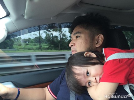 Curhat Ayah yang Cemburu Sama Kedekatan sang Anak dan Bundanya