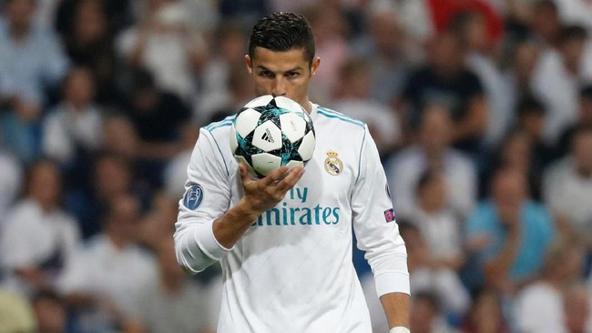 Pelatih Real Madrid, Zinedine Zidane, memberikan pujian pada Cristiano Ronaldo yang selalu memberikan peran penting tiap kali turun bermain.
