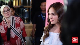Anak Dibully, Shandy Aulia Gandeng Hotman Paris Lapor Polisi