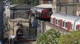 Polisi Selidiki Ledakan di Stasiun Bawah Tanah London