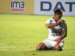 Kala Sang Legenda Kurnia Meiga Abaikan Tawaran Klub Jepang demi Arema