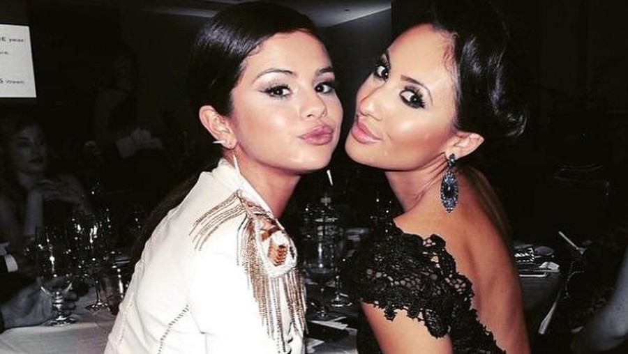 Francia Raisa Francia Raisa, sahabat Selena Gomez yang memberikan ginjalnya.