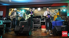Music at Newsroom: Pijar - Wajah Fana